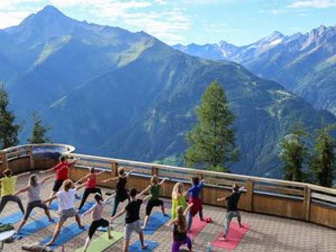 Entspannen Sie sich bei einem Yoga Retreat in Österreich und lassen Sie es sich gut gehen