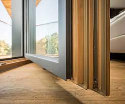 10 Kreative und auffällige Holz-Aluminium-Fenster
